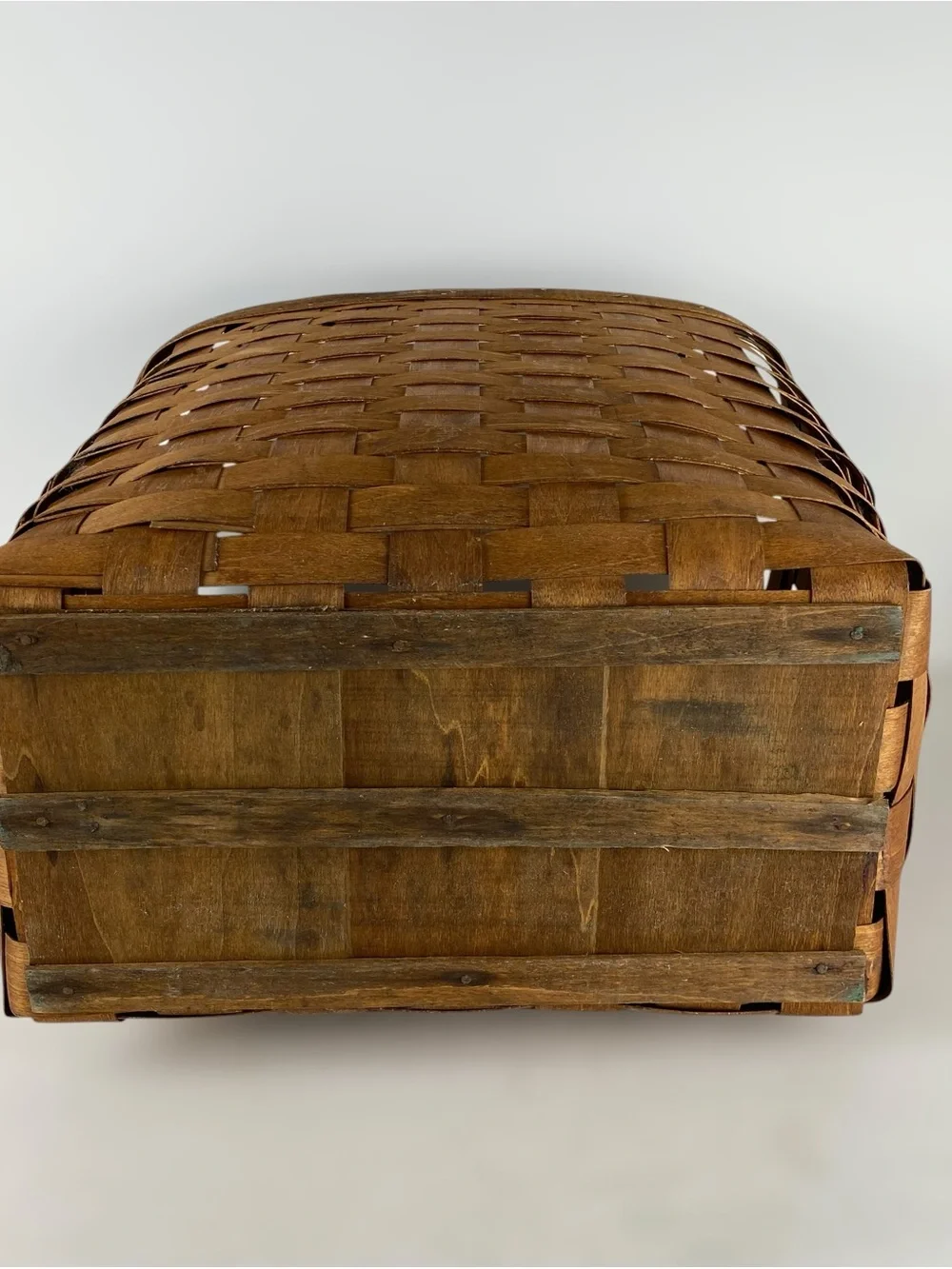 Vintage Large 18”x19” Woven Wood Basket Storage Laundry Hamper Double Handles